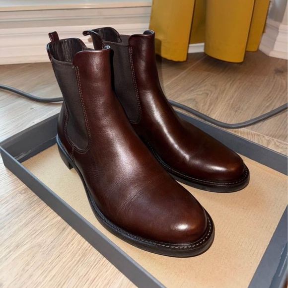Ecco Leather Chelsea Boots Women's 9 (euro 40) - Picture 1 of 4